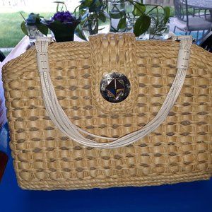 Kate Spade Darlington "Jackie" Handbag.